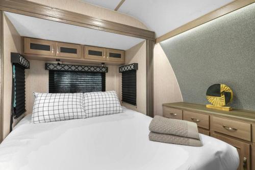 Newman Rv A Mobile Oasis