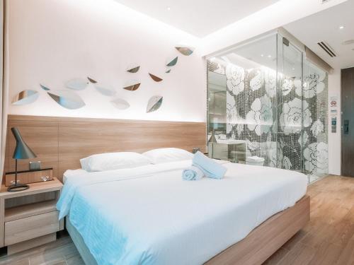 A Hotel Bugis near Bugis MRT Station A Hotel Bugis near Bugis MRT Station