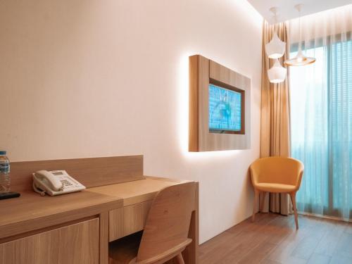 A Hotel Bugis near Bugis MRT Station A Hotel Bugis near Bugis MRT Station