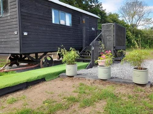 Lower Haven Shepherds Hut in Norton St Philip Lower Haven Shepherds Hut in Norton St Philip