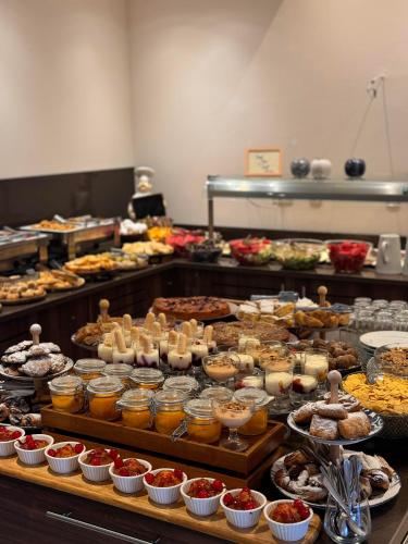 Hotel Pine in Tivat Hotel Pine in Tivat