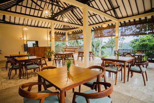 Restaurant, Domisili Ijen Cliff by Fays Hospitality in Licin Restaurant, Domisili Ijen Cliff by Fays Hospitality in Licin