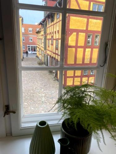 Lejlighed i den gamle Købmandsgård (Lejlighed i den gamle Købmandsgard) in Kerteminde Lejlighed i den gamle Købmandsgård (Lejlighed i den gamle Købmandsgard) in Kerteminde