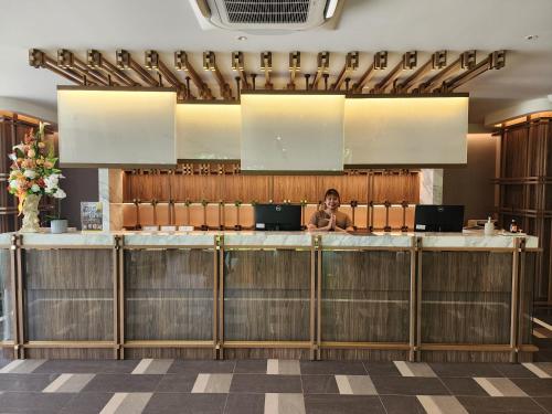 Lobby, WE HOTEL RIVERFRONT near Yanhee Hospital Lobby, WE HOTEL RIVERFRONT near Yanhee Hospital
