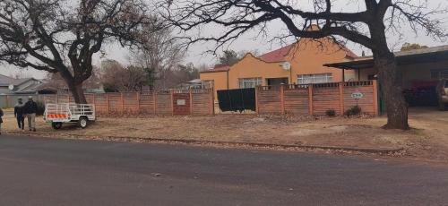 A szálláshely kívülről, Potch Guest House in Potchefstroom városközpont A szálláshely kívülről, Potch Guest House in Potchefstroom városközpont