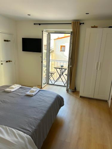 Charmant 3 pièces Rénové au Cœur du Vieil Antibes