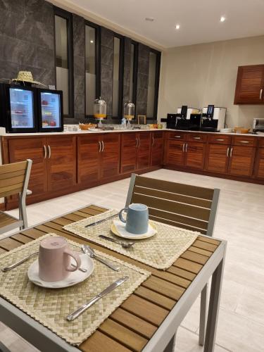 Makanan dan Minuman, Maitai Express Tahiti in Tahiti Makanan dan Minuman, Maitai Express Tahiti in Tahiti