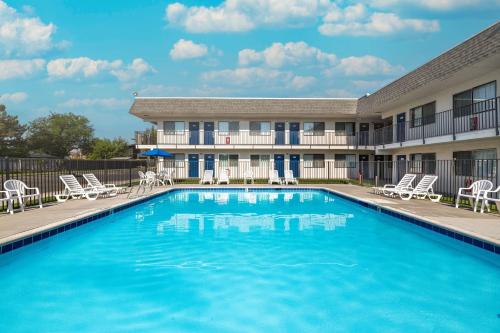Pemandangan, Motel 6 Twin Falls, ID in Twin Falls (ID) Pemandangan, Motel 6 Twin Falls, ID in Twin Falls (ID)