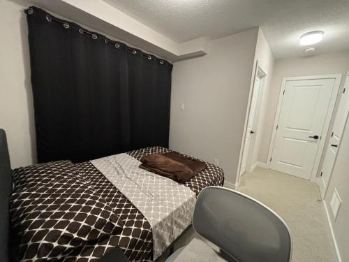 Cozy modern home in a family friendly neighborhood in Nepean Cozy modern home in a family friendly neighborhood in Nepean