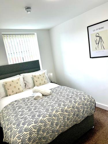 Failsworth Luxury Apartment with Free Parking by Daley Stays