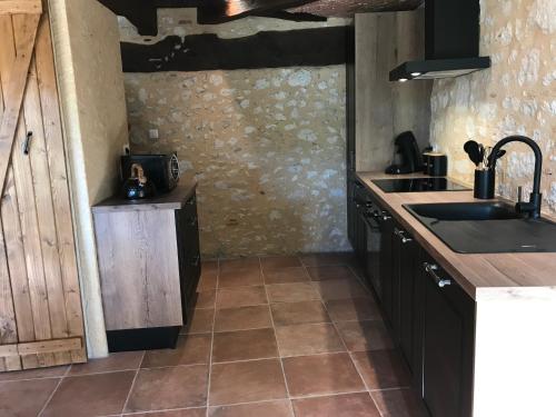 Kitchen, Logis de Chaumiac in Bouniagues Kitchen, Logis de Chaumiac in Bouniagues