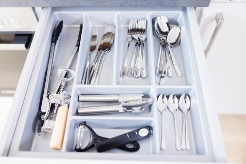 Cocina, BellaBene modernes Studioapartment in zentraler Lage mit Balkon, Arbeitsplatz, Parkplatz in Pforzheim Cocina, BellaBene modernes Studioapartment in zentraler Lage mit Balkon, Arbeitsplatz, Parkplatz in Pforzheim