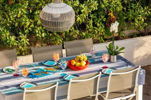 Luxury house 10 people with sea view in Antheor Luxury house 10 people with sea view in Antheor