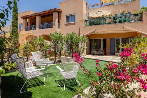 A szálláshely kívülről, Großes Apartment in idyllischer Anlage, strandnah in Mandria, Paphos in Mandriá A szálláshely kívülről, Großes Apartment in idyllischer Anlage, strandnah in Mandria, Paphos in Mandriá