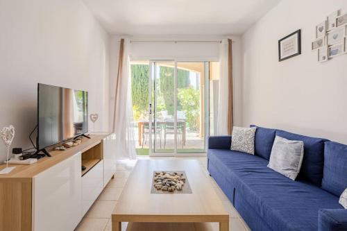 Közös társalgó / TV, Großes Apartment in idyllischer Anlage, strandnah in Mandria, Paphos in Mandriá Közös társalgó / TV, Großes Apartment in idyllischer Anlage, strandnah in Mandria, Paphos in Mandriá