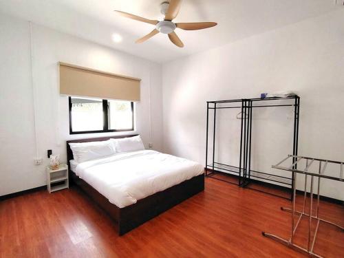 PUTIH Ipoh SaltWater Pool BBQ 5Bed4Bath 19pax near Elightened Heart Buddhist PUTIH Ipoh SaltWater Pool BBQ 5Bed4Bath 19pax near Elightened Heart Buddhist