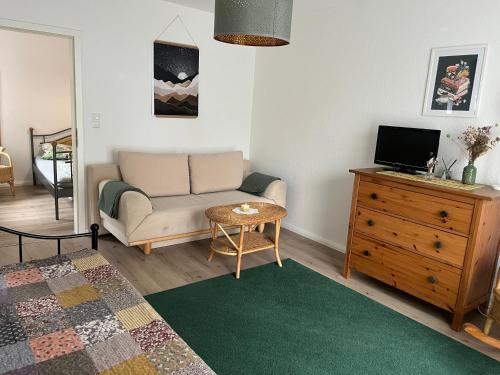 FeWo Brauel am Nordpfad Zevener Geest - Ruhige, moderne 2 Zimmer Wohnung, Ladestation, Parkplatz, Wl in Zeven FeWo Brauel am Nordpfad Zevener Geest - Ruhige, moderne 2 Zimmer Wohnung, Ladestation, Parkplatz, Wl in Zeven
