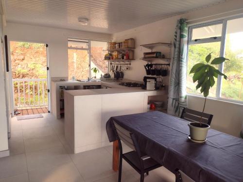 Létesítmények, Moorea - Atiha bay MH2 in Atiha Létesítmények, Moorea - Atiha bay MH2 in Atiha