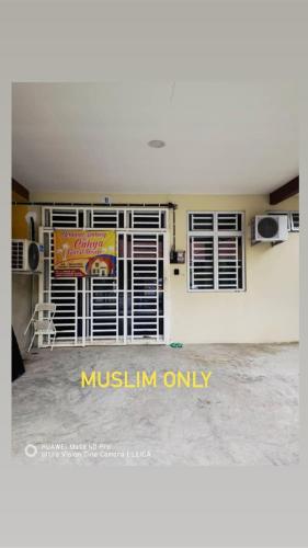 Cahya Homestay Bukit Gambang in Gambang Cahya Homestay Bukit Gambang in Gambang