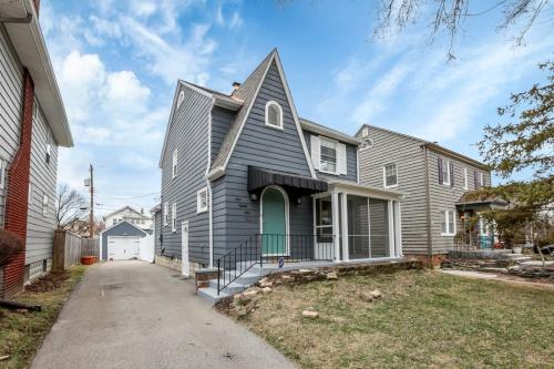 The Huron Charmer-4 BD and Yard in ฮิลล์ท็อป The Huron Charmer-4 BD and Yard in ฮิลล์ท็อป