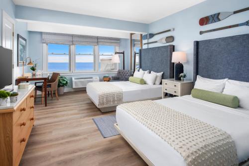 Sea Crest Beach Resort in Falmouth Sea Crest Beach Resort in Falmouth