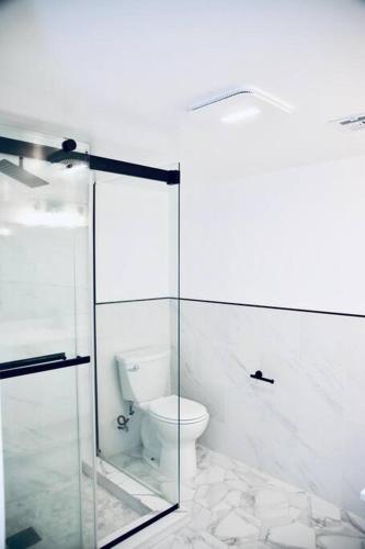 浴室, Cozy 2 Bedrooms & 1 Bath in 新澤西州利文斯頓 (NJ) 浴室, Cozy 2 Bedrooms & 1 Bath in 新澤西州利文斯頓 (NJ)