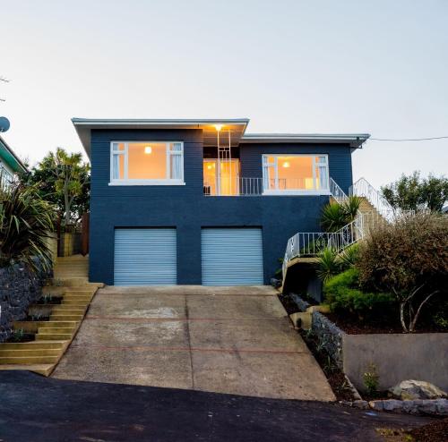 St Clair Escape in West Dunedin St Clair Escape in West Dunedin