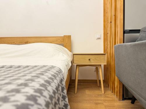 Green flat7a in Mziuri Park