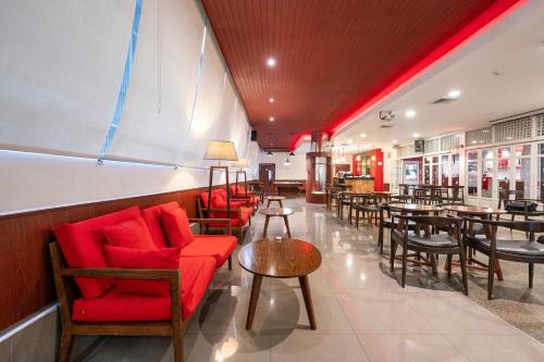 Restaurant, Ruamchitt Plaza Hotel in Bangkok Restaurant, Ruamchitt Plaza Hotel in Bangkok