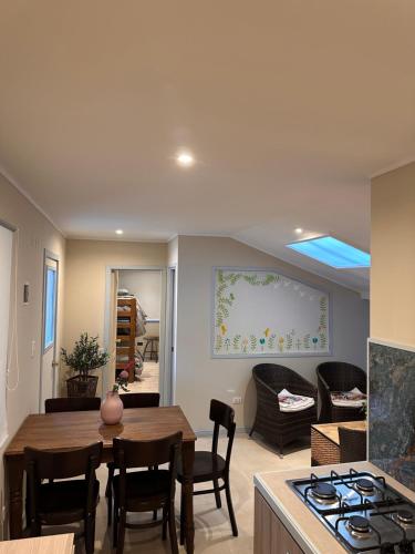 hostal flor de viña del mar (hostal flor de vina del mar) in فينا ديل مار hostal flor de viña del mar (hostal flor de vina del mar) in فينا ديل مار
