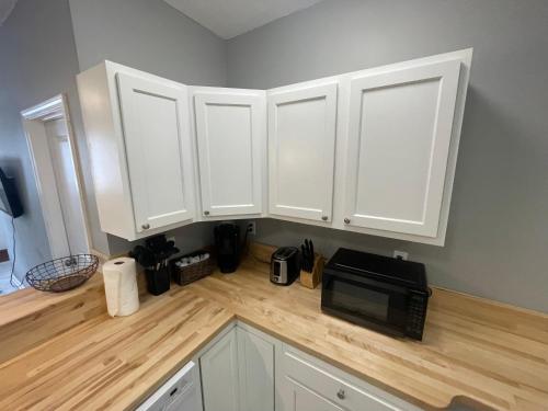 The Yale Townhouse- 2 BR in ฮิลล์ท็อป The Yale Townhouse- 2 BR in ฮิลล์ท็อป