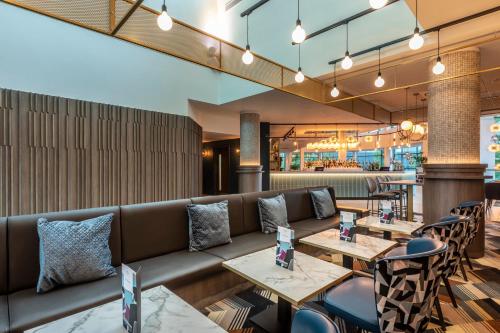 Bar/lounge, Crowne Plaza Birmingham NEC By IHG near National Motorcycle Museum Bar/lounge, Crowne Plaza Birmingham NEC By IHG near National Motorcycle Museum