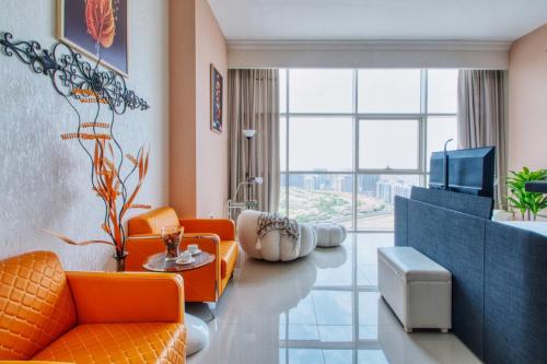 Guestroom, JVC Studio Rooftop Pool & Gym Golf Course View near Dubai Sports City Guestroom, JVC Studio Rooftop Pool & Gym Golf Course View near Dubai Sports City