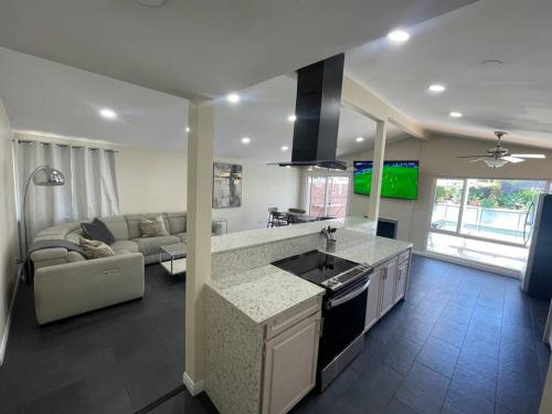 Entire home, Pool, Free Parking, WiFi, Family Neighborhood! in Serra Mesa Entire home, Pool, Free Parking, WiFi, Family Neighborhood! in Serra Mesa