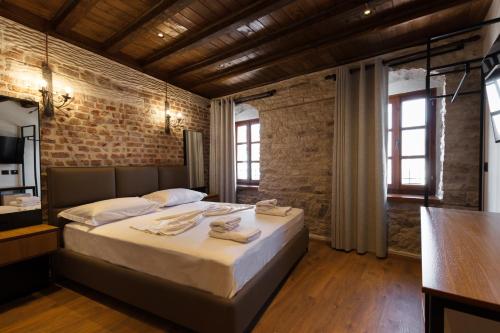кровать, Furra Hotel in Гжирокастер кровать, Furra Hotel in Гжирокастер
