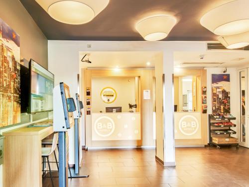 B&B Hotel Frankfurt City-Ost - image 5