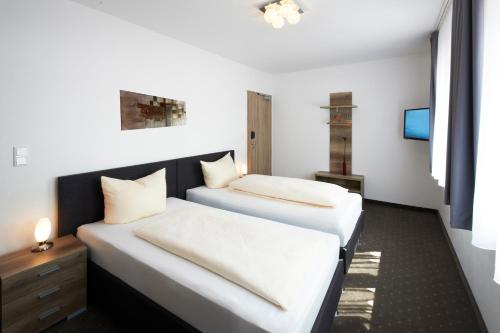 Hotel New In Guesthouse in Gaimersheim Hotel New In Guesthouse in Gaimersheim