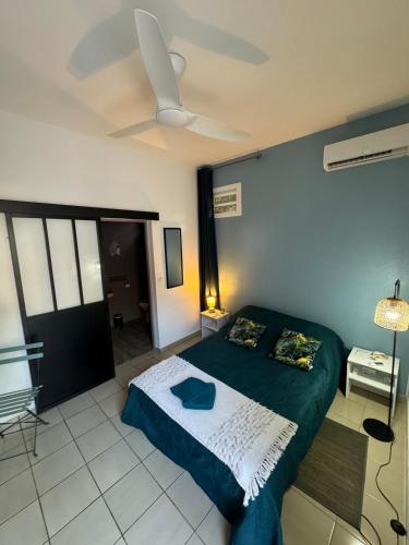 La Canopée Enchantée, chambres d'hôtes, piscine, proche aéroport, Gare maritime (La Canopee Enchantee, chambres d'hotes, piscine, proche aeroport, Gare maritime) in Les Abymes La Canopée Enchantée, chambres d'hôtes, piscine, proche aéroport, Gare maritime (La Canopee Enchantee, chambres d'hotes, piscine, proche aeroport, Gare maritime) in Les Abymes