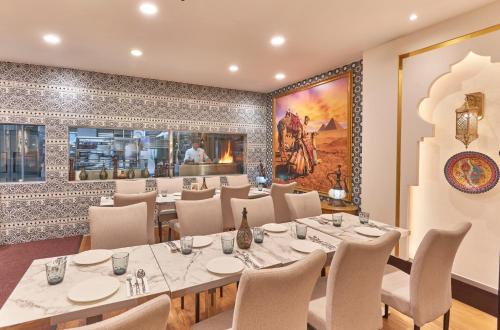 Restaurant, Village Hotel Bugis by Far East Hospitality near Bugis MRT Station Restaurant, Village Hotel Bugis by Far East Hospitality near Bugis MRT Station
