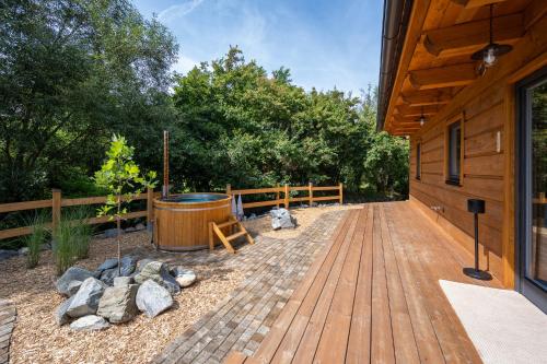 Kert, Roubenka Sobotín (Roubenka Sobotin) in Sobotin Kert, Roubenka Sobotín (Roubenka Sobotin) in Sobotin