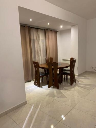 Charmant appartement pour famille uniquement en résidence à Oran Gambetta (Charmant appartement pour famille uniquement en residence a Oran Gambetta) in Oran Charmant appartement pour famille uniquement en résidence à Oran Gambetta (Charmant appartement pour famille uniquement en residence a Oran Gambetta) in Oran
