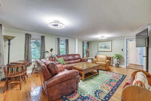 Quintessential New England Home with Patio and Grill! in Putnam Quintessential New England Home with Patio and Grill! in Putnam