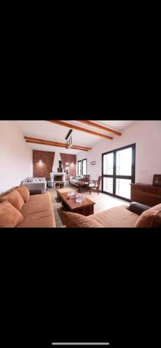 VILLA DAR EMNA in Ezzahra (Bin `Arus) VILLA DAR EMNA in Ezzahra (Bin `Arus)