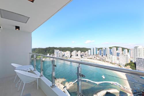 Elmomento Songdo Residence in Busan Elmomento Songdo Residence in Busan