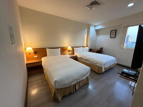 Royal Business Hotel (Self Check-in) in Hsinchu Royal Business Hotel (Self Check-in) in Hsinchu