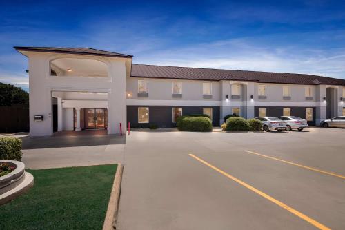 Pemandangan luar, Quality Inn in Bastrop Pemandangan luar, Quality Inn in Bastrop