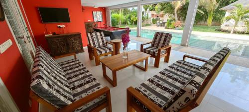 Altan/terrasse, Modern 4BR Villa in Ngaparou Altan/terrasse, Modern 4BR Villa in Ngaparou