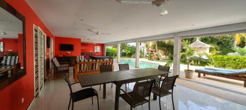 Altan/terrasse, Modern 4BR Villa in Ngaparou Altan/terrasse, Modern 4BR Villa in Ngaparou
