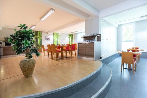 Comida y bebida, Hotel Aviva Leipzig Neue Messe in Leipzig Comida y bebida, Hotel Aviva Leipzig Neue Messe in Leipzig