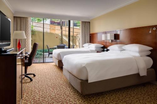 Wyndham Atlanta Buckhead Hotel & Conference Center in Buckhead Wyndham Atlanta Buckhead Hotel & Conference Center in Buckhead